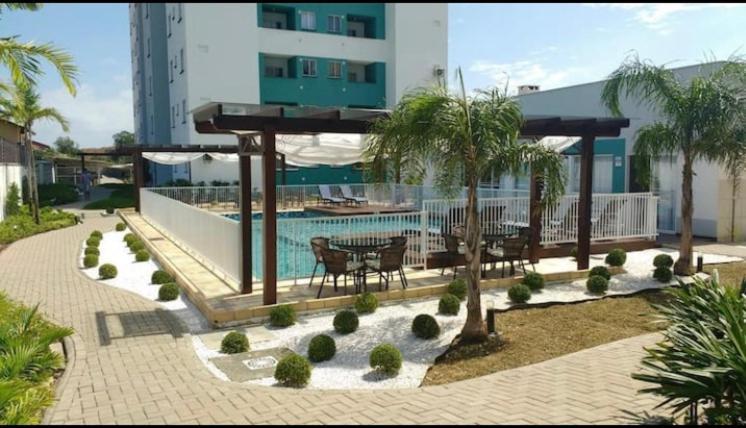 Apto Em Easy Club Encantador Com Piscina. Appartement Piçarras Buitenkant foto
